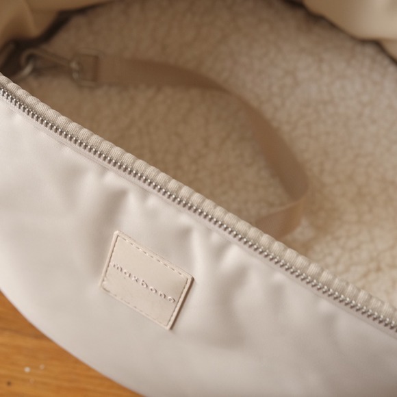 maxbone Extra Mile Rucksack Cream Nylon 2-in-1 Small Dog Carrier Backpack - Picture 8 of 8